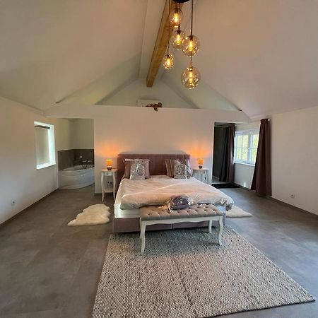 Horse Lodge De Belian Hannut Экстерьер фото